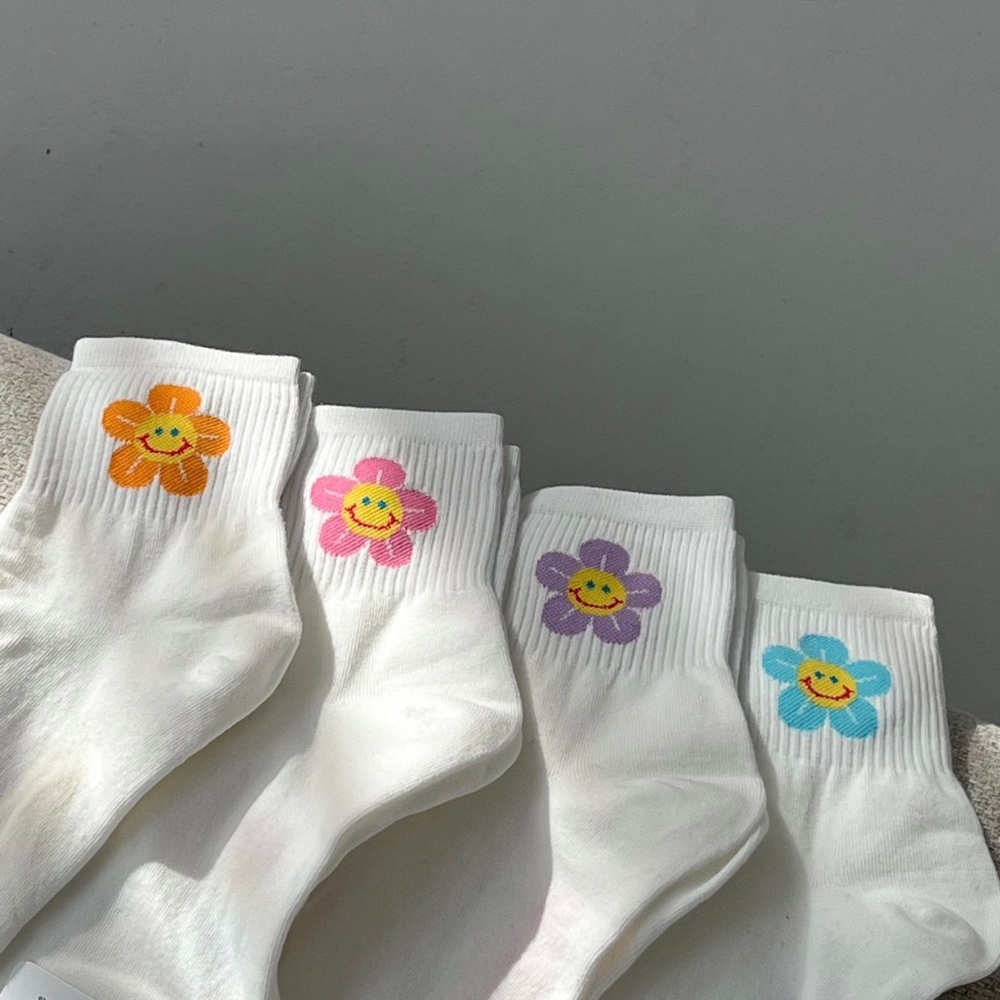 Smiley Daisy Socks